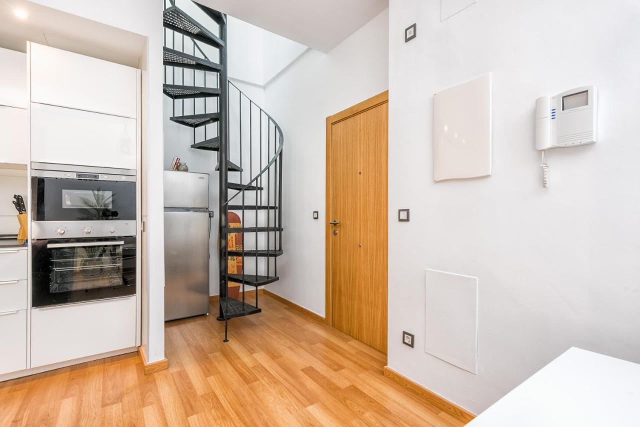 Apartmán Atico Con Terraza Ac 1Hab En El Centro Y Piscina Comunitaria Màlaga Exteriér fotografie