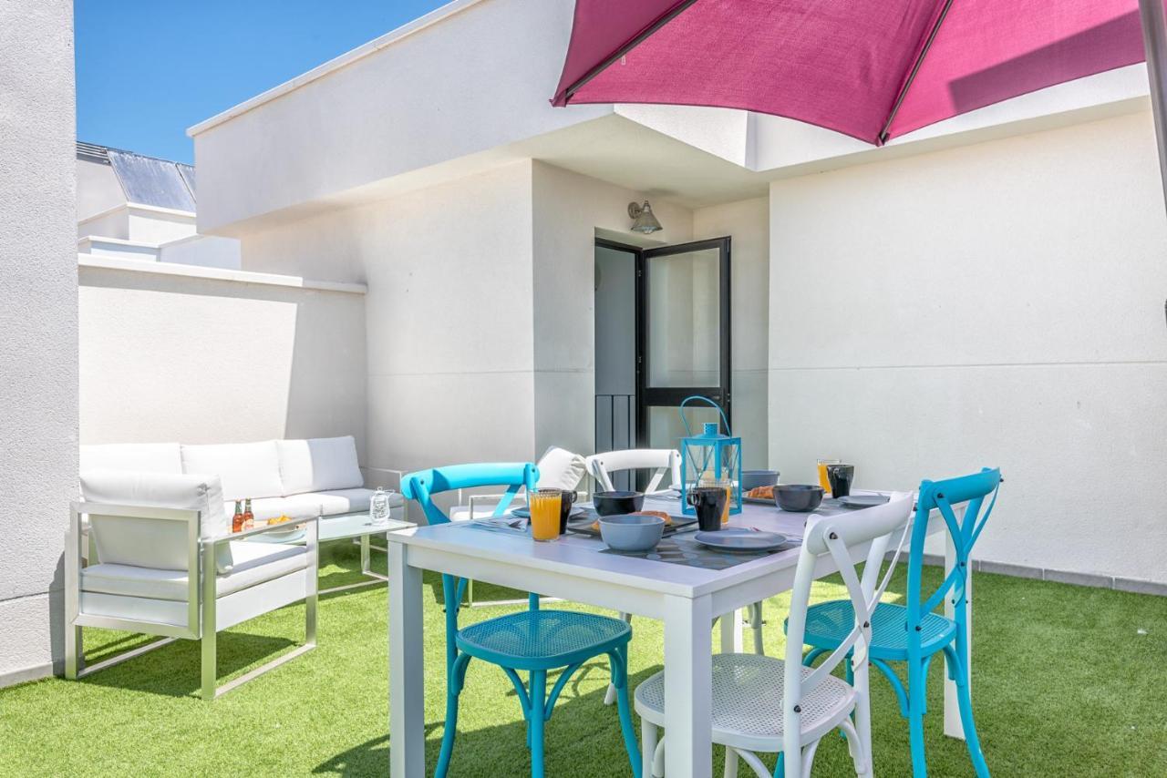 Apartmán Atico Con Terraza Ac 1Hab En El Centro Y Piscina Comunitaria Màlaga Exteriér fotografie
