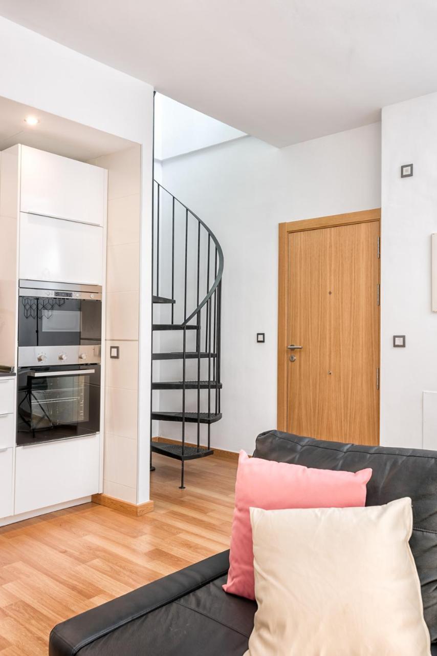 Apartmán Atico Con Terraza Ac 1Hab En El Centro Y Piscina Comunitaria Màlaga Exteriér fotografie