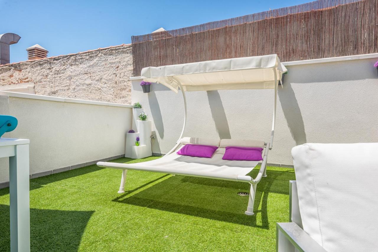 Apartmán Atico Con Terraza Ac 1Hab En El Centro Y Piscina Comunitaria Màlaga Exteriér fotografie