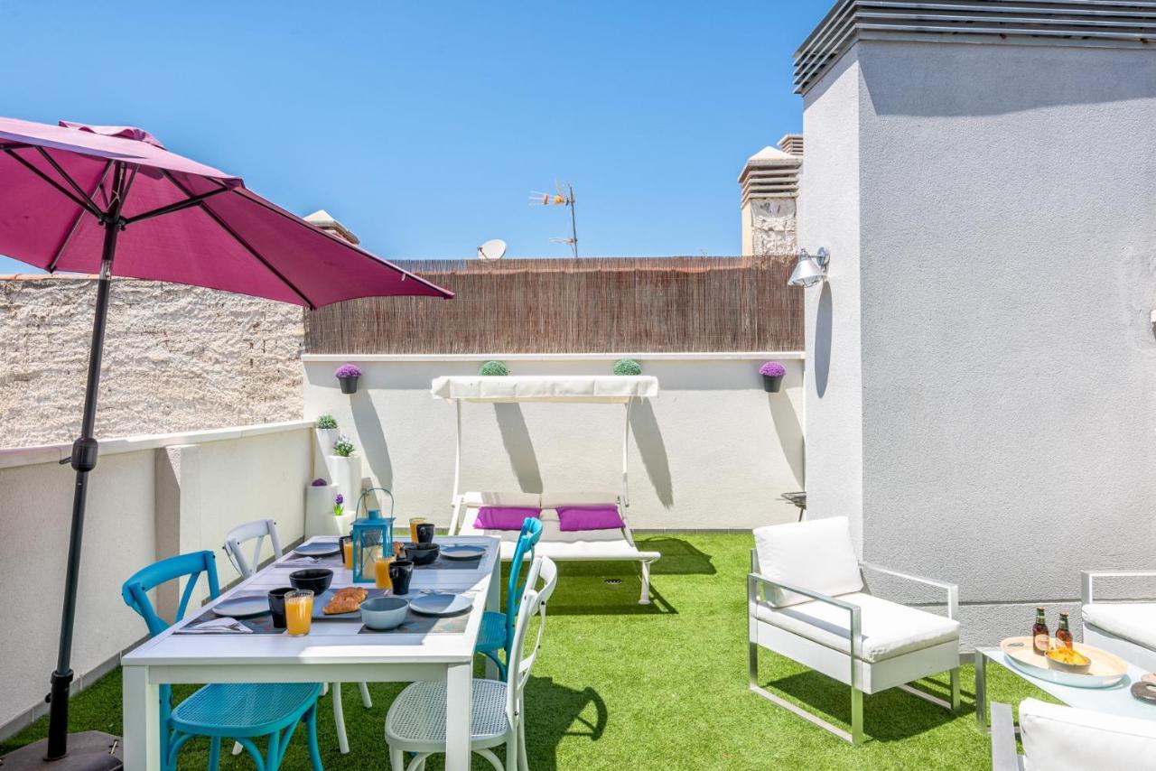 Apartmán Atico Con Terraza Ac 1Hab En El Centro Y Piscina Comunitaria Màlaga Exteriér fotografie